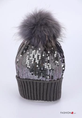 Hat with sequins